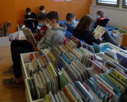 Lecture d’un conte médiéval à la médiathèque pour les 6èmes 2.