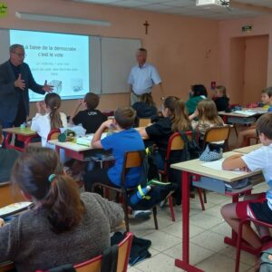 Intervention de nos anciens maires en 6ème