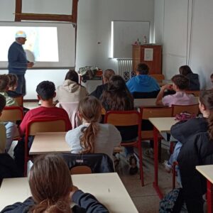Intervention du prêtre Bertrand de Bourran en 4ème